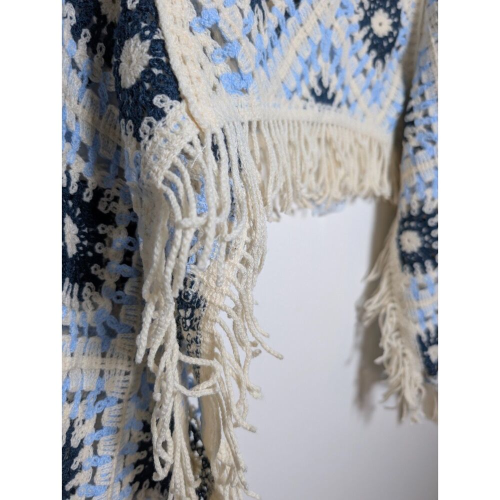 House of Harlow 1960 Boho Crochet Fringe Sweater One Size Blue Ivory Festival - Picture 7 of 8